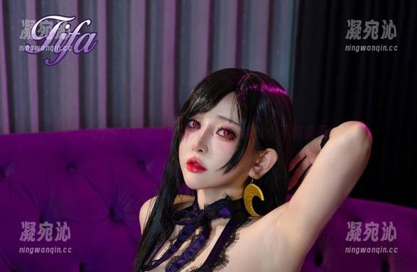 Tiny Asa Tiny Asa校服写真大比拼:谁说小不够美图!
